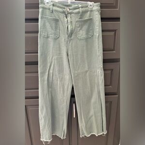 Entro, size Large, olive, raw hem